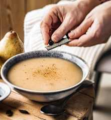 Soupe de poire à la fève tonka