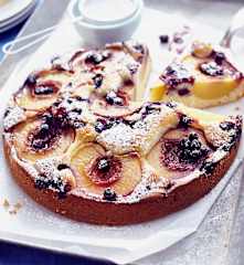 Pfirsich-Johannisbeer-Kuchen