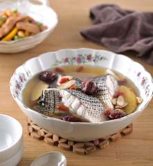 藥燉鱸魚湯