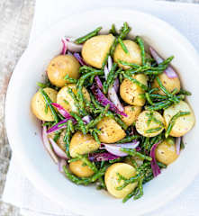 Salade de pommes de terre grenaille aux salicornes