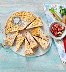 Rhabarber-Pudding-Streuselkuchen