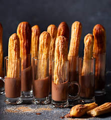 Falsos churros con chocolate a la taza