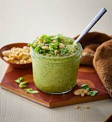 Pesto di scarola e pecorino