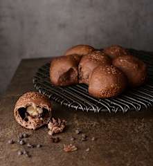 香蕉巧克力花型晨烤餐包