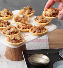 Minitartelettes poire et effiloché de canard