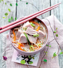 Thon mariné aux nouilles chinoises