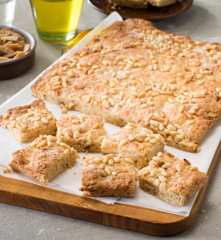 Coca de llardons d'Olot