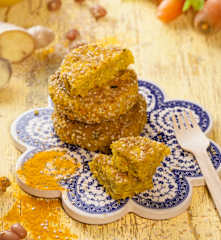 Burger speziati di quinoa e cannellini