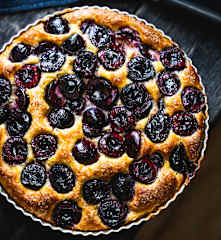 Tarte aux cerises briochée