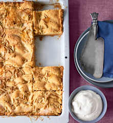 Gedeckter Quittenkuchen