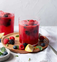 Lemoniada z owoców jagodowych