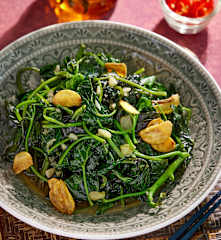 Stir Fried Sweet Potato Leaves with Garlic