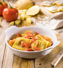 Ravioli di patate e gamberi