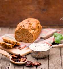 Miscela di farina con pomodorini secchi e aromi