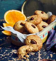 Pistazien-Orangen-Dattel-Kekse