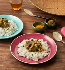 Cordero garam masala con arroz basmati