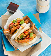 Bao buns con gambones crujientes