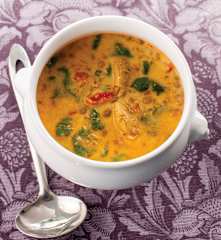 Sopa de frango e lentilhas