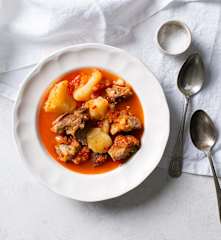 Patatas con costillas