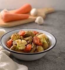 咖哩蔬菜燉豬肉