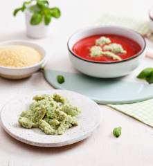 Bezglutenowe bazyliowe kluski kładzione