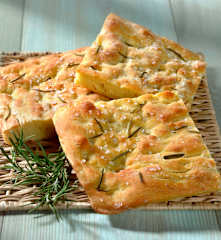Focaccia au romarin