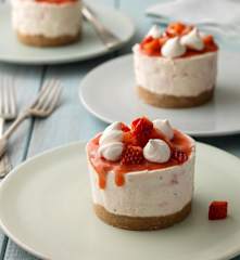 Individual Eton Mess Cheesecakes