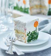 Frühlingstorte mit Radieschencreme