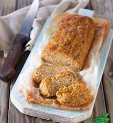 Faschierter Braten mit Zucchini, Speck und Mozzarella