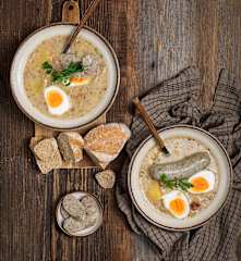 Żurek z rumienionym boczkiem