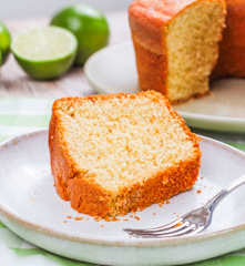 Bolo de iogurte com limão sem glúten