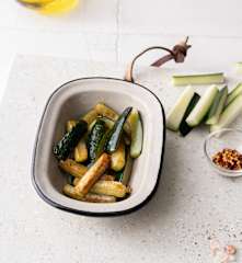 Zucchine a bastoncino insaporite (100 g)