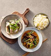 晚餐（葱香鲫鱼、青椒炒茄子、杂粮米饭）