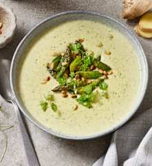 Kerbel-Spargel-Suppe mit karamellisiertem Spargel