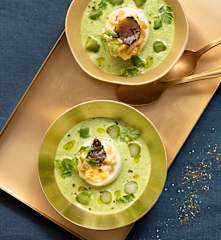 Œufs mimosa à la truffe et crème d'asperge