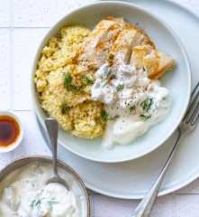 Poulet grillé, boulgour  et sauce yaourt aux champignons