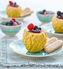 Mele ripiene con frutti di bosco