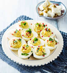Gefüllte Eier mit Feta (Avgha vrasta me jemisi)