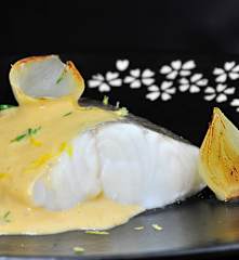 Merluza de pincho con jugo de gallo (Iago Castrillón)