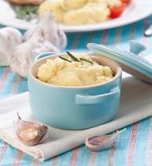 Purée z ziemniaków i pieczonego czosnku