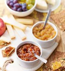 Chutney pomme-gingembre et chutney de mangue épicée