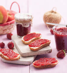 Dżem truskawkowo-jabłkowy