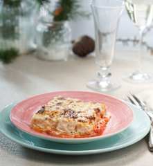 Canelones de pescado y marisco con bechamel trufada