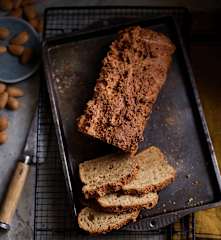 Pão de amêndoa e aveia sem glúten