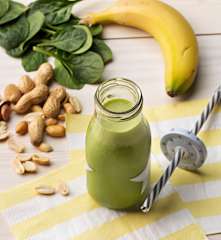 Ispanak, Muz ve Badem Sütlü Smoothie