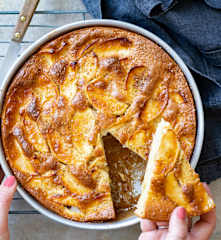 Gâteau fondant aux pommes  tout simple