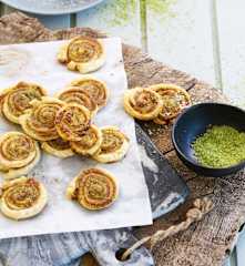 Rolos de queijo e bacon