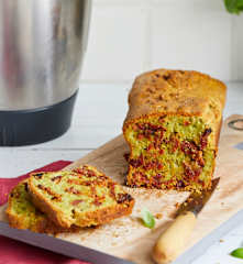 Cake pesto et tomates séchées