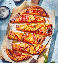 Slaný koláč s batáty a chorizem