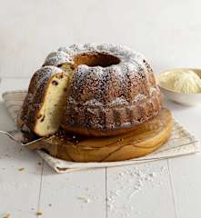 Gerührter Germgugelhupf